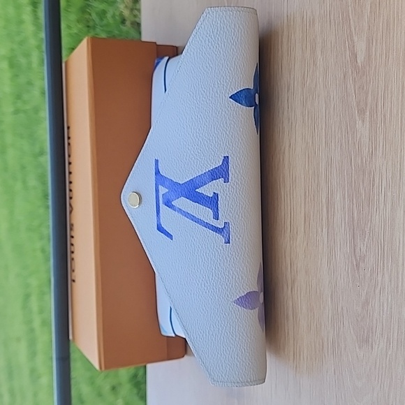 Louis Vuitton Kirigami Pochette Medium Blue By the Pool Collection 2023 - Picture 8 of 12